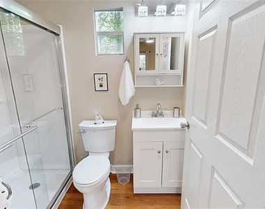 2402 Rockwood (cottage) Drive - Photo Thumbnail 10