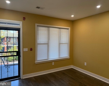 6048 Catharine Street - Photo Thumbnail 1
