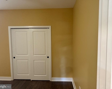 6048 Catharine Street - Photo Thumbnail 5