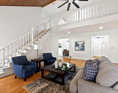 904 Stonecutter Court - Photo Thumbnail 13