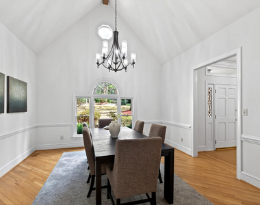 904 Stonecutter Court - Photo Thumbnail 10
