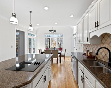 904 Stonecutter Court - Photo Thumbnail 21