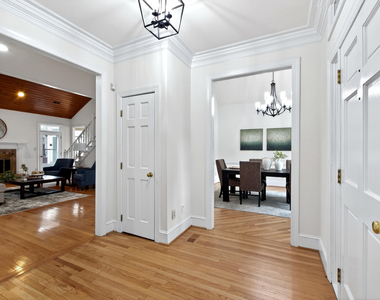 904 Stonecutter Court - Photo Thumbnail 5