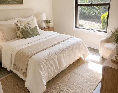 407 Shawmont Avenue - Photo Thumbnail 5