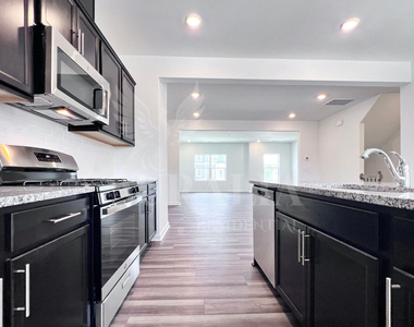 1421 Jay Road - Photo Thumbnail 10