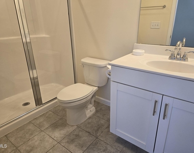 123 Blakley Street - Photo Thumbnail 10