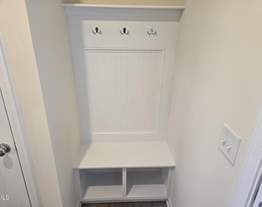 123 Blakley Street - Photo Thumbnail 6