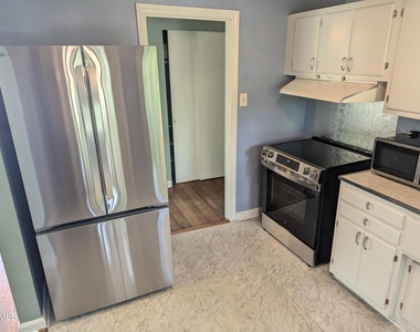 2325 Glascock Street - Photo Thumbnail 4