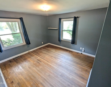 2325 Glascock Street - Photo Thumbnail 7