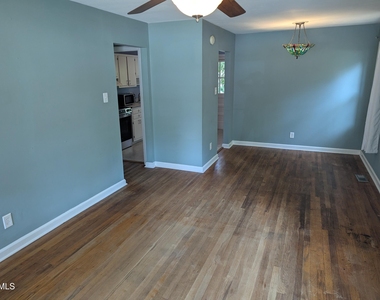 2325 Glascock Street - Photo Thumbnail 1
