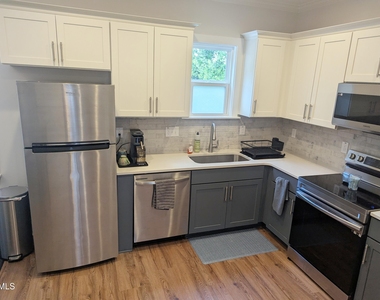 702 Colfax Street - Photo Thumbnail 5