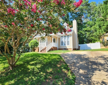 126 W Holding Avenue - Photo Thumbnail 2