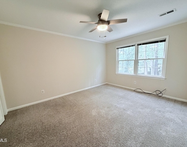 200 Coachman Drive - Photo Thumbnail 12