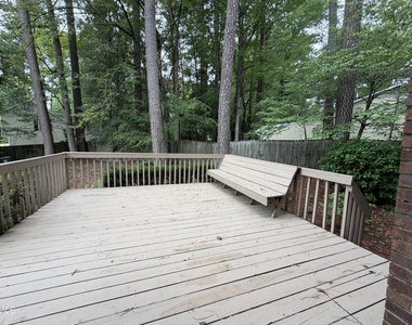 200 Coachman Drive - Photo Thumbnail 15