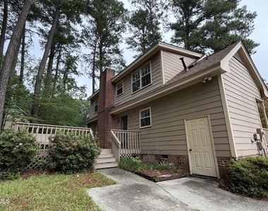 200 Coachman Drive - Photo Thumbnail 13