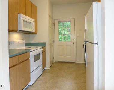 101 Rock Haven Road - Photo Thumbnail 6