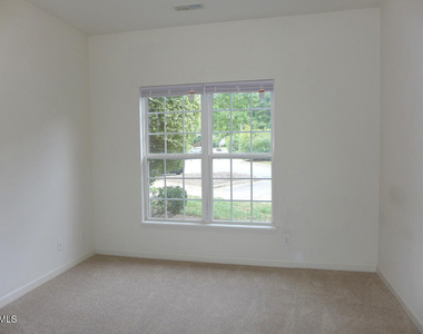 101 Rock Haven Road - Photo Thumbnail 9