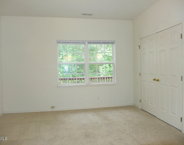 101 Rock Haven Road - Photo Thumbnail 7