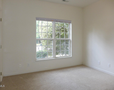 101 Rock Haven Road - Photo Thumbnail 10