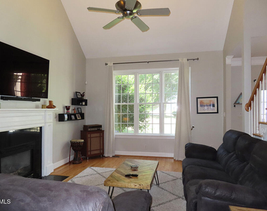 8 Wythebrook Lane - Photo Thumbnail 2