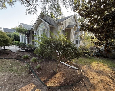 304 Aqua Marine Lane - Photo Thumbnail 2