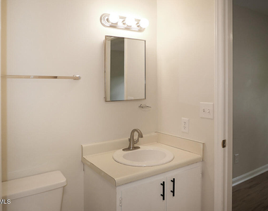 103 Ashley Forest Road - Photo Thumbnail 8