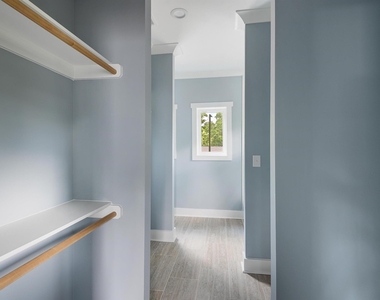 715 Drew Street - Photo Thumbnail 18