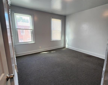 1831 N Croskey Street - Photo Thumbnail 15