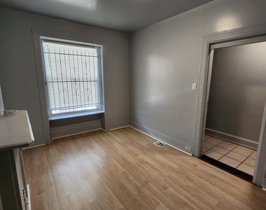 1831 N Croskey Street - Photo Thumbnail 3