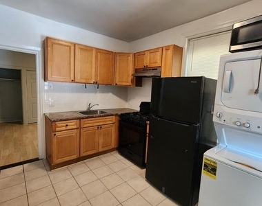 1831 N Croskey Street - Photo Thumbnail 7