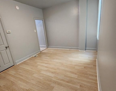 1831 N Croskey Street - Photo Thumbnail 10