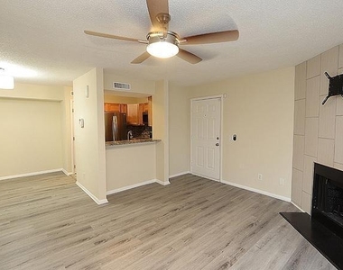 3706 Chimney Ridge Place - Photo Thumbnail 3