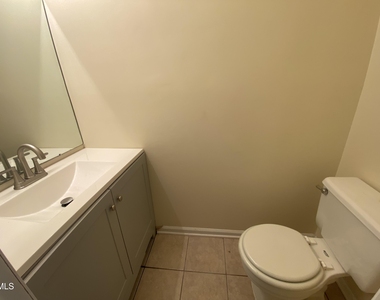 2420 Stadium Drive - Photo Thumbnail 12
