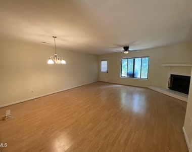 2420 Stadium Drive - Photo Thumbnail 16