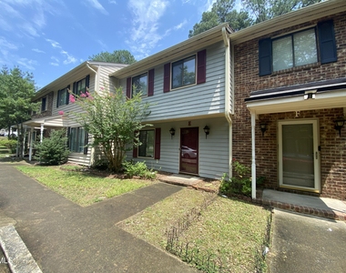 2420 Stadium Drive - Photo Thumbnail 9
