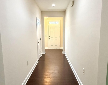 212 Concordia Woods Drive - Photo Thumbnail 17