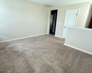 212 Concordia Woods Drive - Photo Thumbnail 21