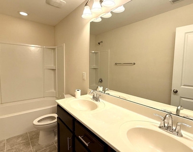212 Concordia Woods Drive - Photo Thumbnail 24
