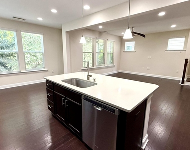 212 Concordia Woods Drive - Photo Thumbnail 9