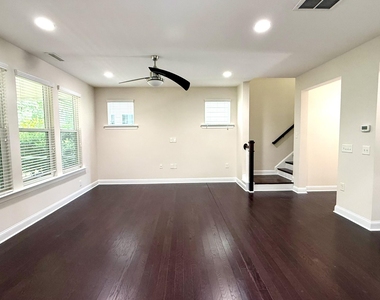 212 Concordia Woods Drive - Photo Thumbnail 8