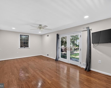 216 Huron Avenue - Photo Thumbnail 12