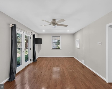 216 Huron Avenue - Photo Thumbnail 11