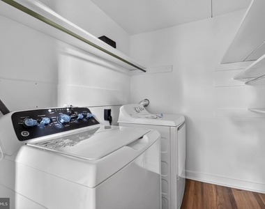 216 Huron Avenue - Photo Thumbnail 15