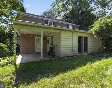 216 Huron Avenue - Photo Thumbnail 21