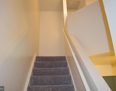 945 Orchard Drive - Photo Thumbnail 12