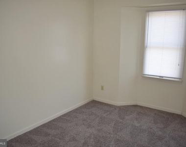 945 Orchard Drive - Photo Thumbnail 18