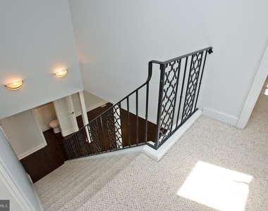 126 E Chelsea Circle - Photo Thumbnail 15