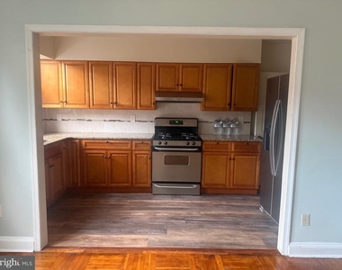 7249 Pine Street - Photo Thumbnail 4