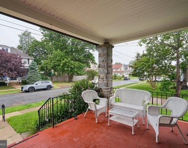 525 Harper Avenue - Photo Thumbnail 2