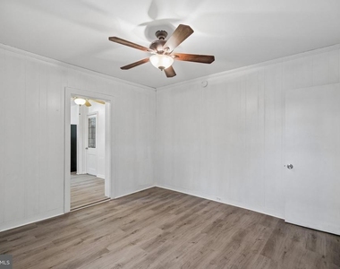 525 Harper Avenue - Photo Thumbnail 13